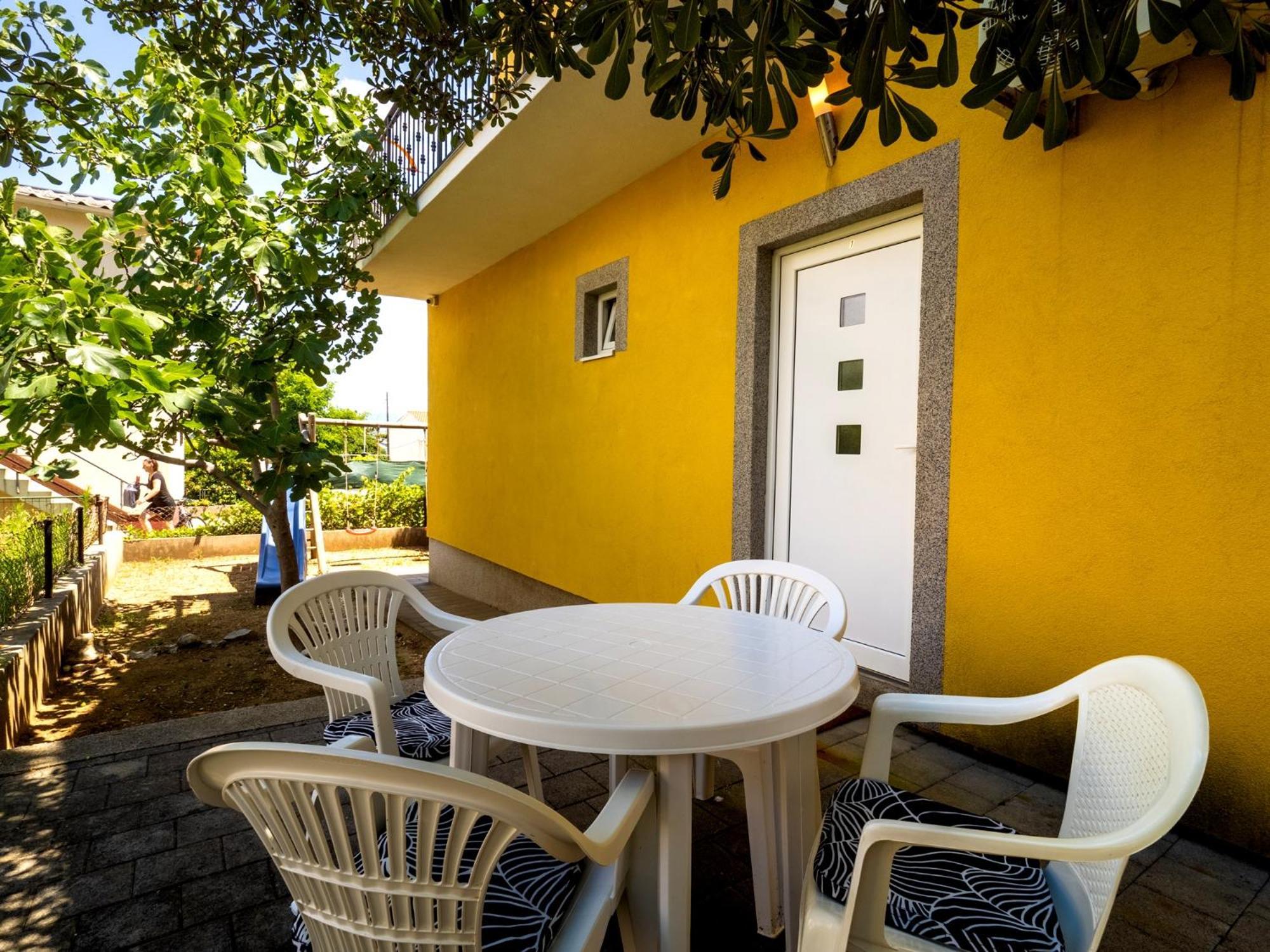 Apartments Bianca Baška Exterior foto